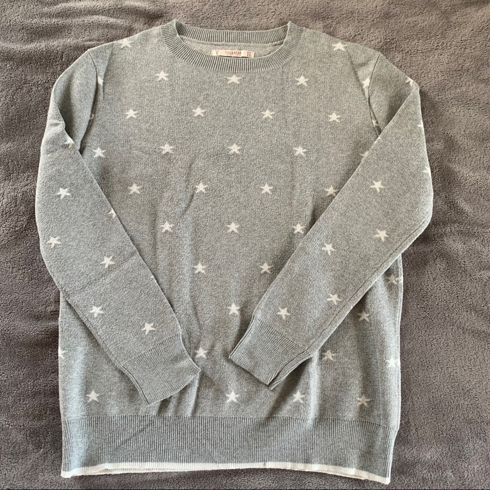 Pull&Bear gray crewneck with stars